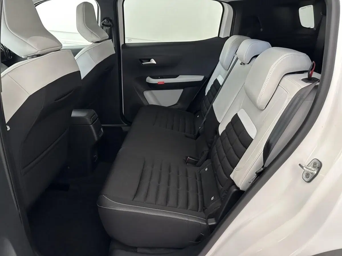 Citroen C3 Aircross nuova a Sondrio (11)