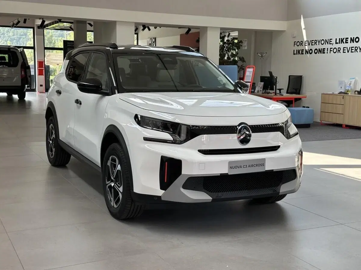 Citroen C3 Aircross nuova a Sondrio (7)