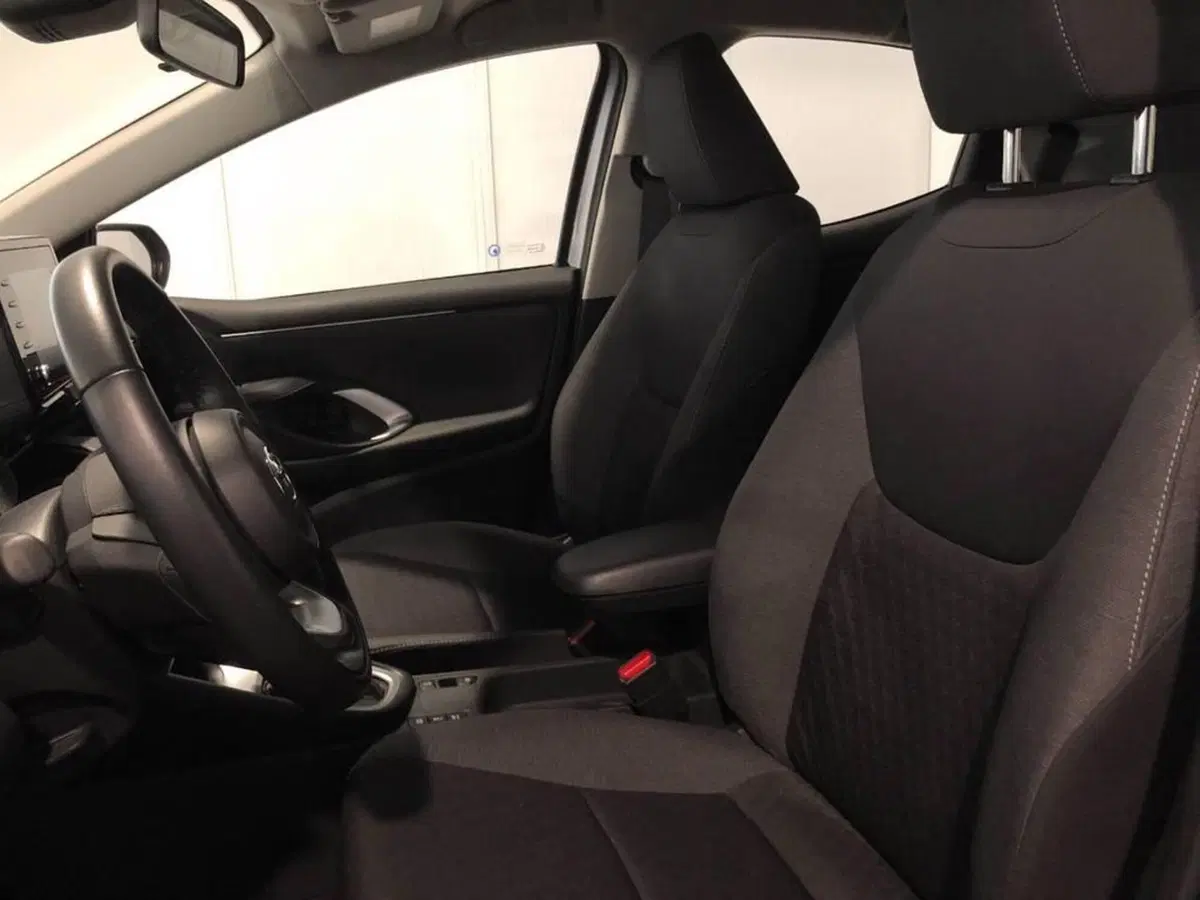 Toyota Yaris Cross usata a Torino (12)