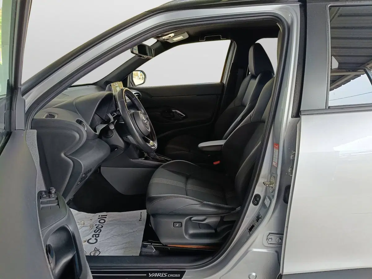 Toyota Yaris Cross usata a Ascoli Piceno (8)