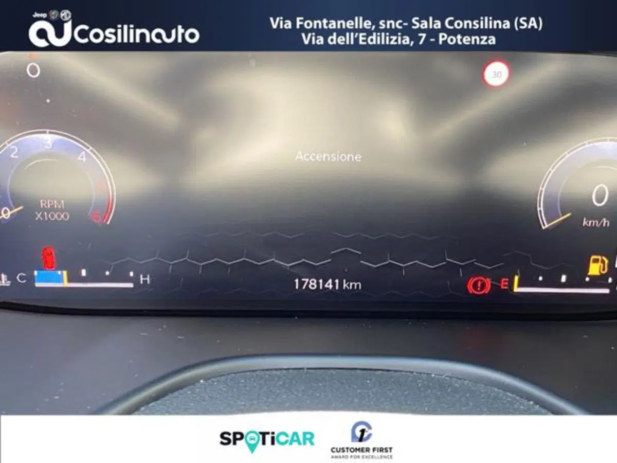Jeep Compass usata a Salerno (20)