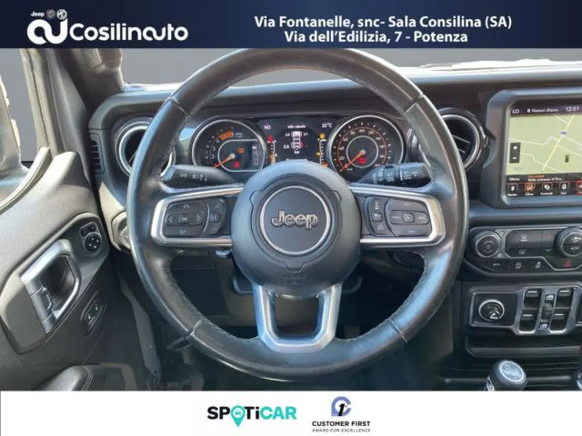 Jeep Wrangler Unlimited usata a Salerno (12)