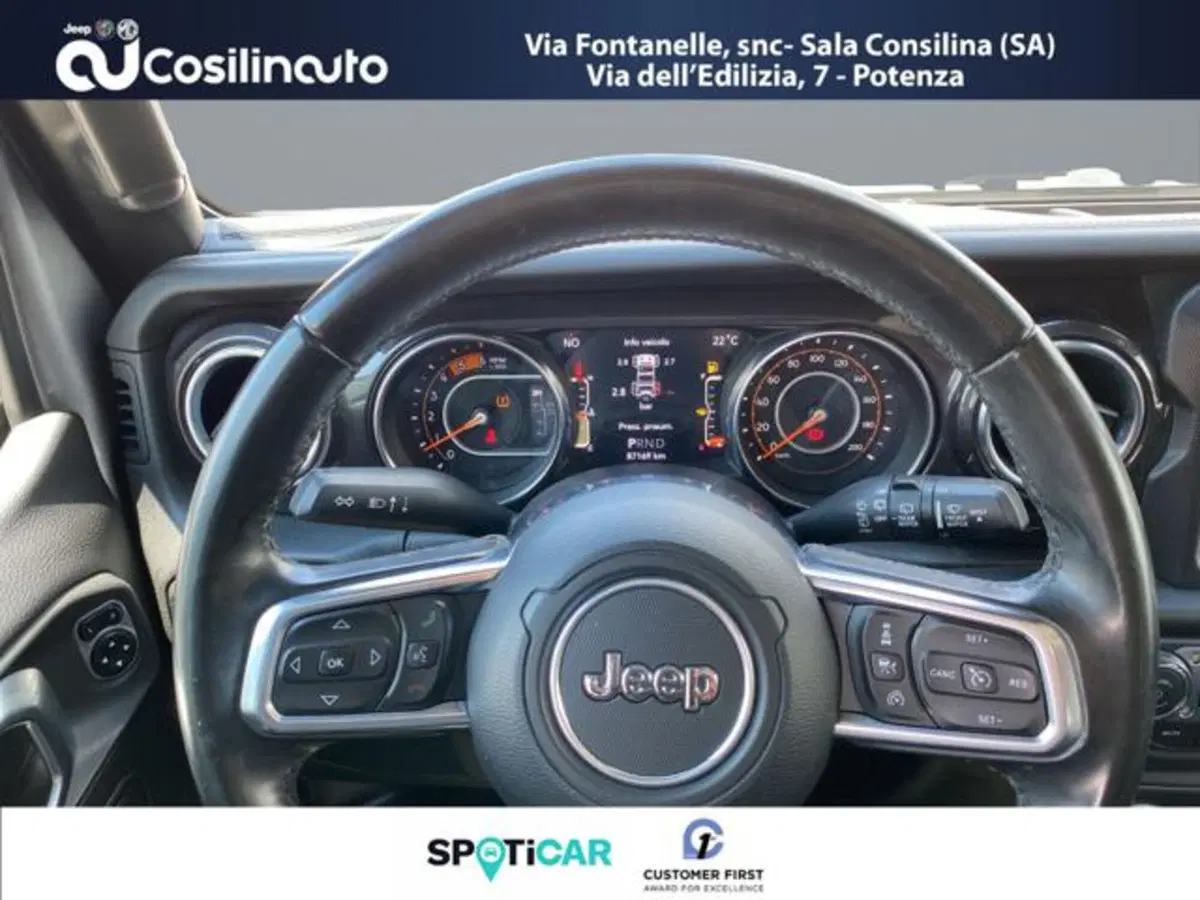 Jeep Wrangler Unlimited usata a Salerno (14)