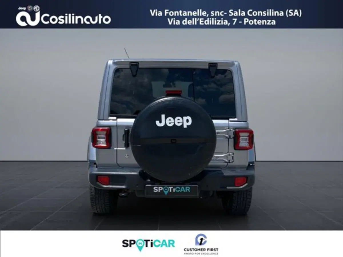 Jeep Wrangler Unlimited usata a Salerno (4)