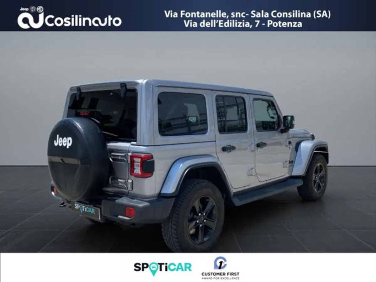Jeep Wrangler Unlimited usata a Salerno (5)