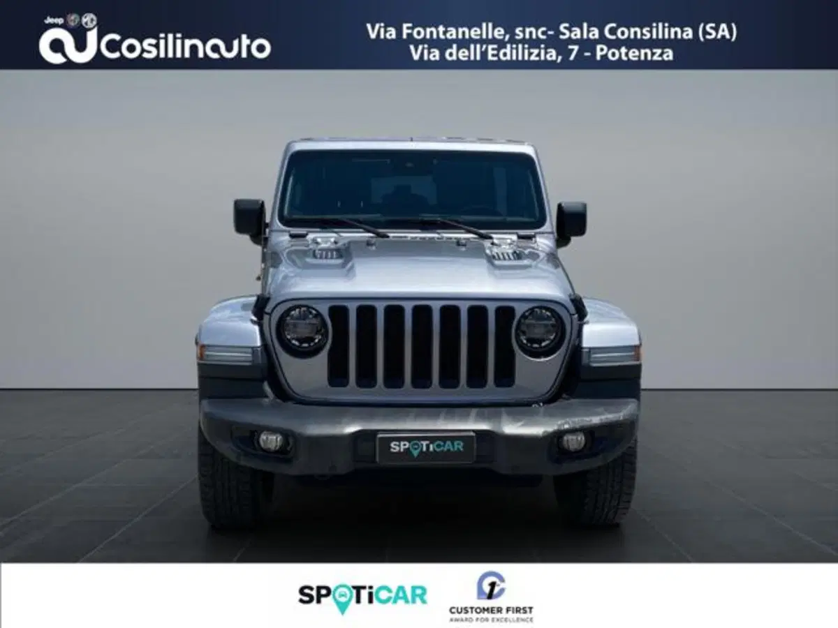 Jeep Wrangler Unlimited usata a Salerno (8)