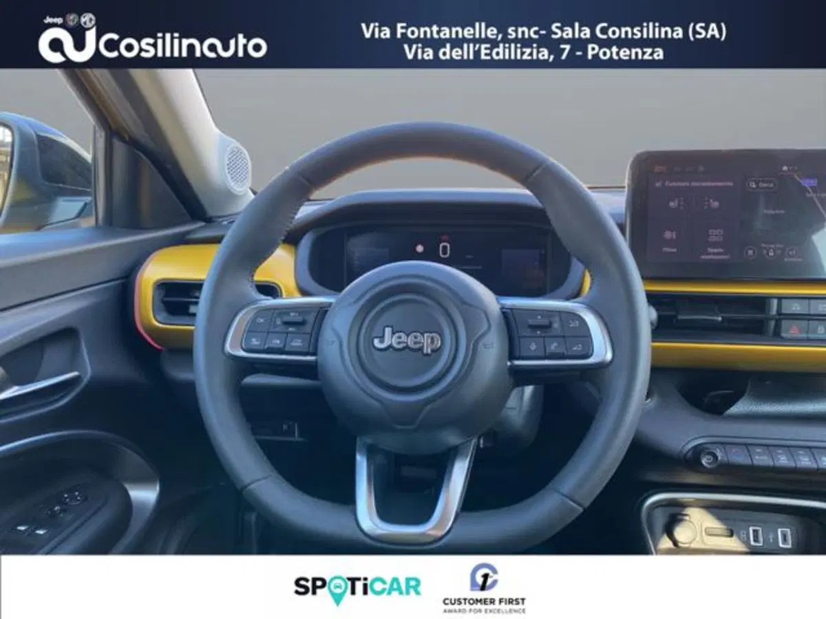 Jeep Avenger usata a Salerno (12)