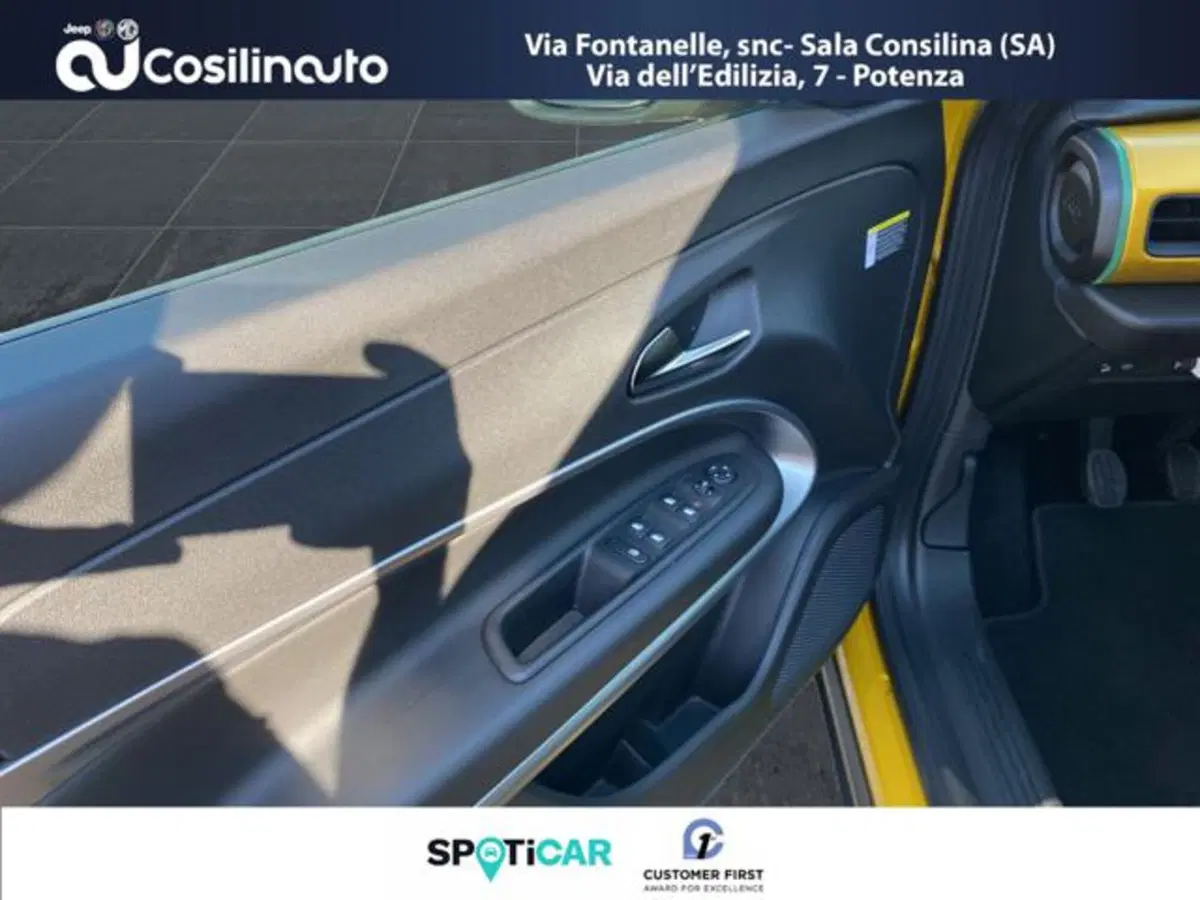 Jeep Avenger usata a Salerno (16)