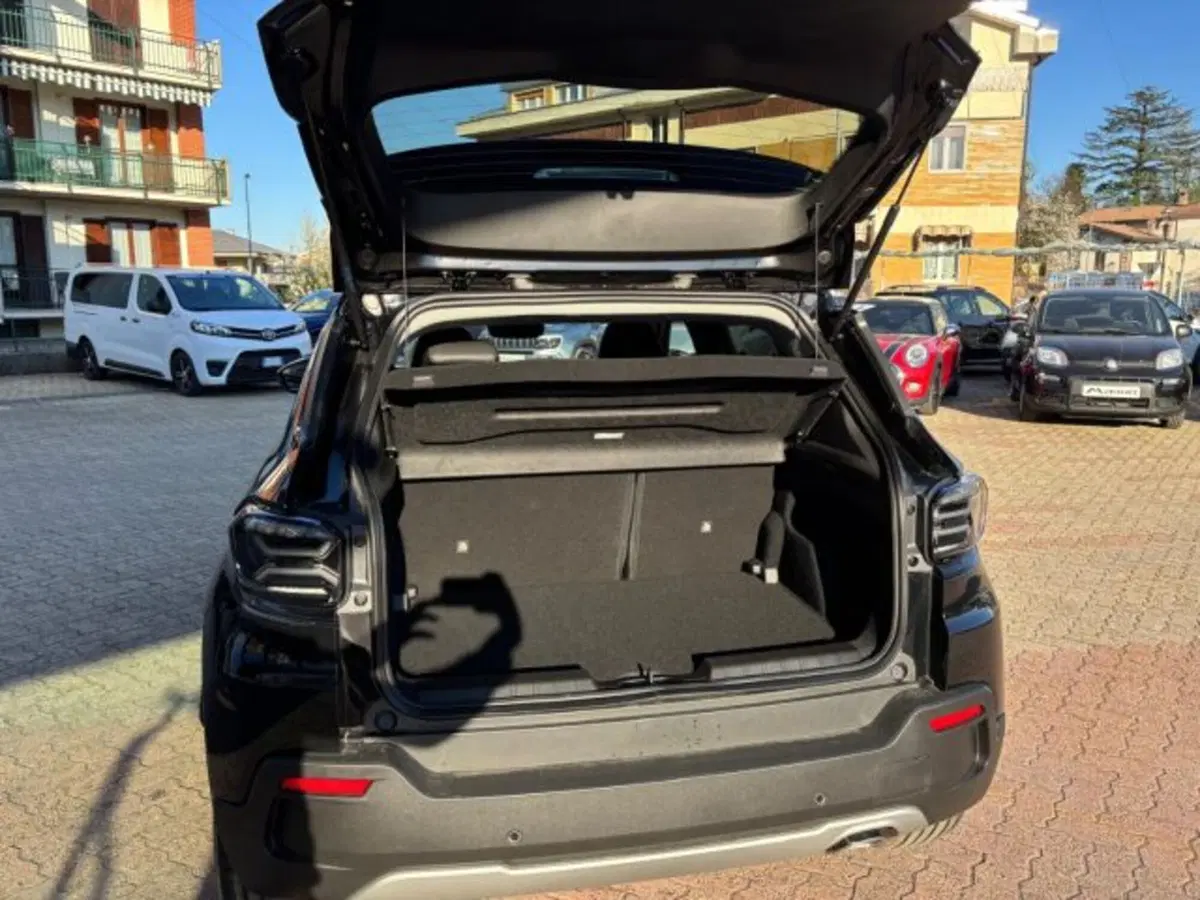 Jeep Avenger nuova a Cuneo (18)
