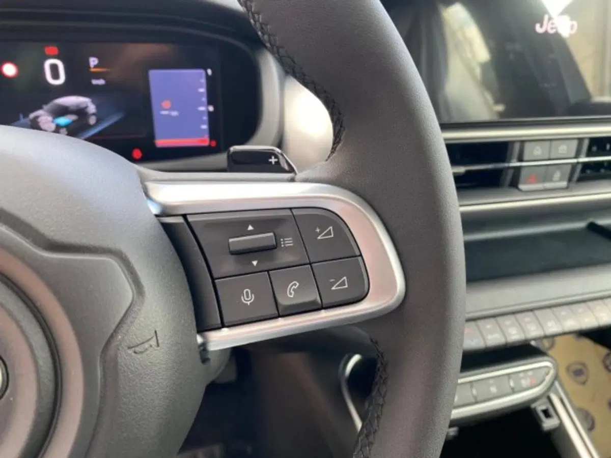 Jeep Avenger nuova a Cuneo (8)