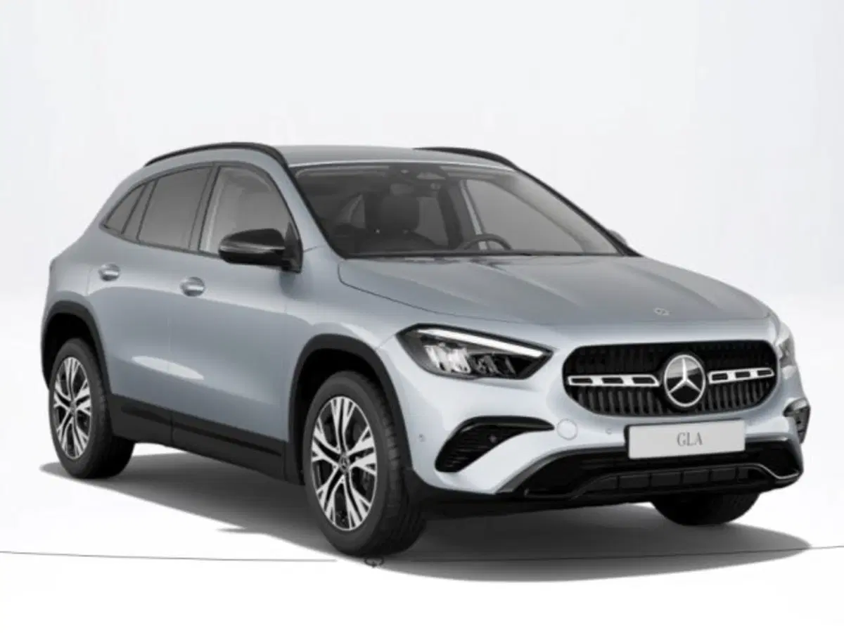 Mercedes-Benz GLA SUV nuova a Verona