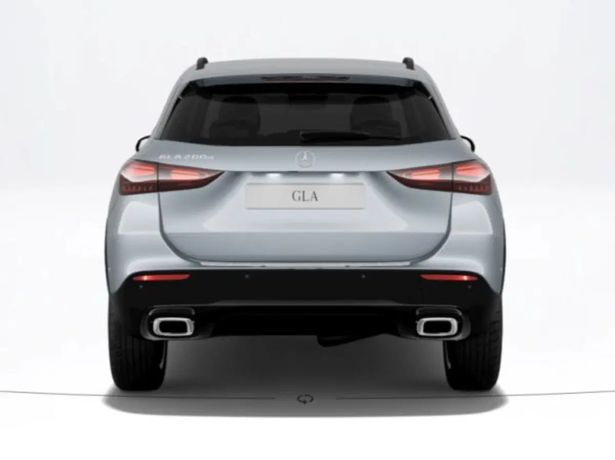 Mercedes-Benz GLA SUV nuova a Verona (4)