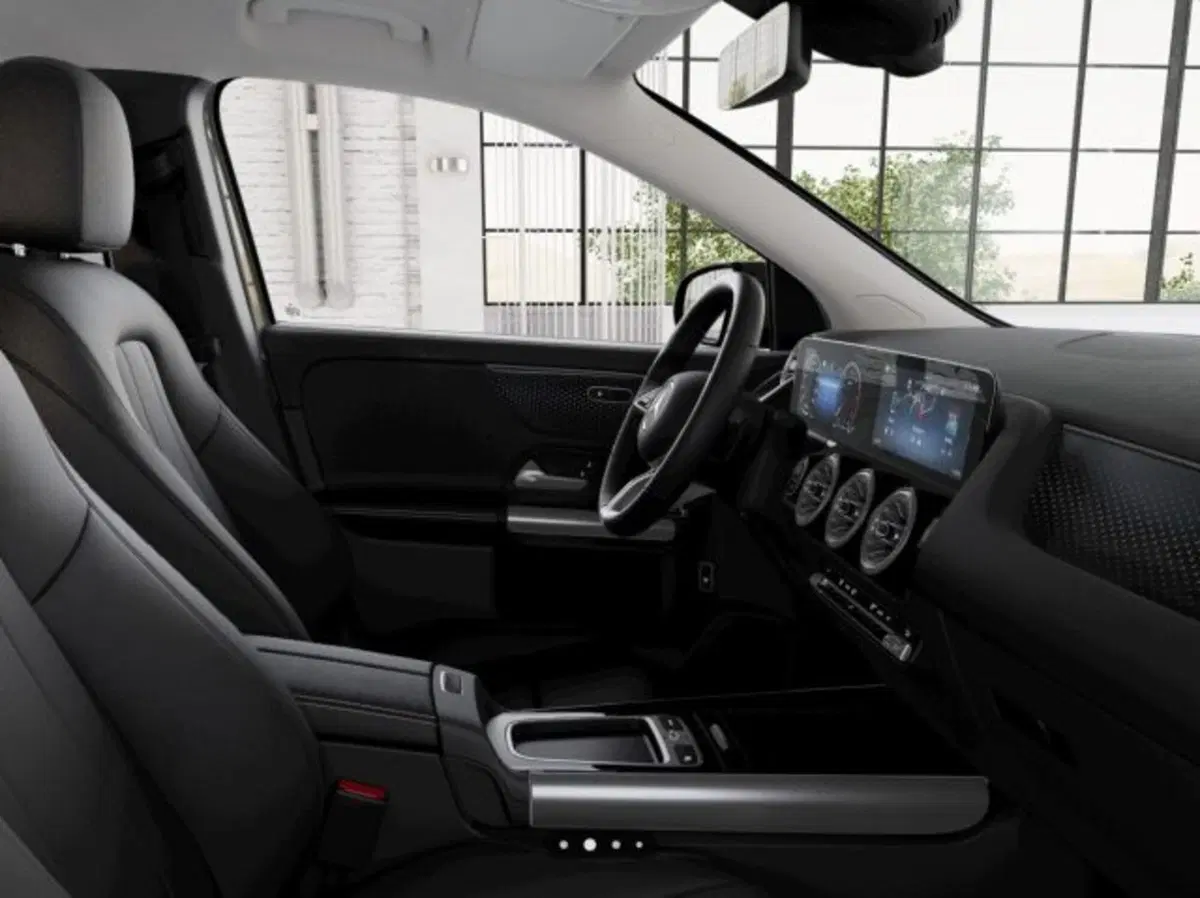 Mercedes-Benz GLA SUV nuova a Verona (6)