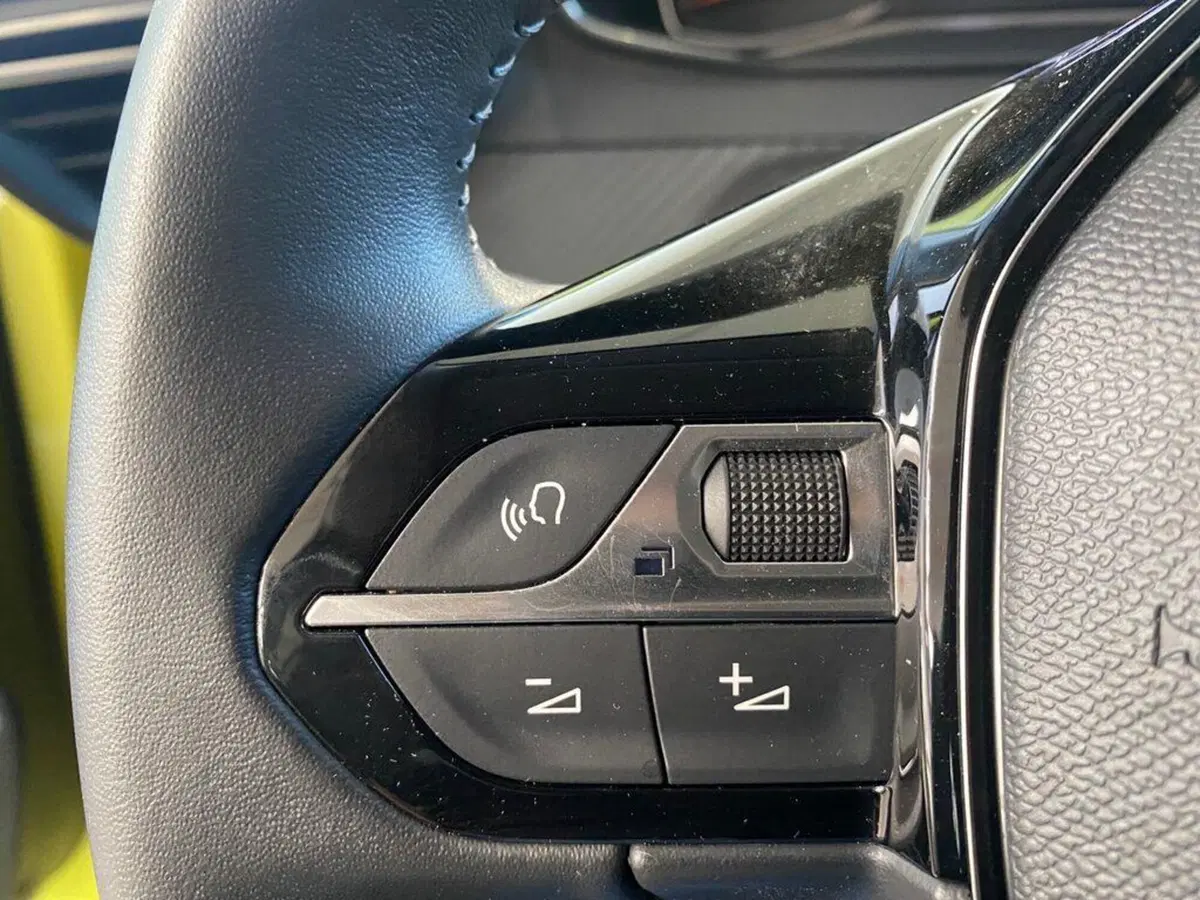 Peugeot 208 usata a Torino (13)