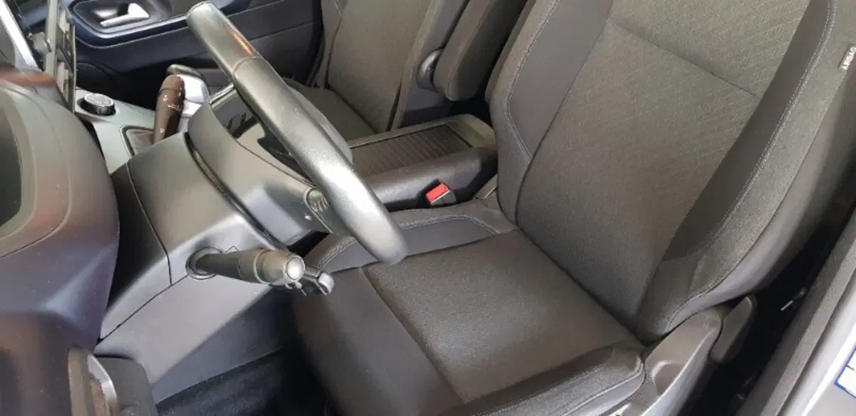 Peugeot Rifter usata a Pordenone (20)
