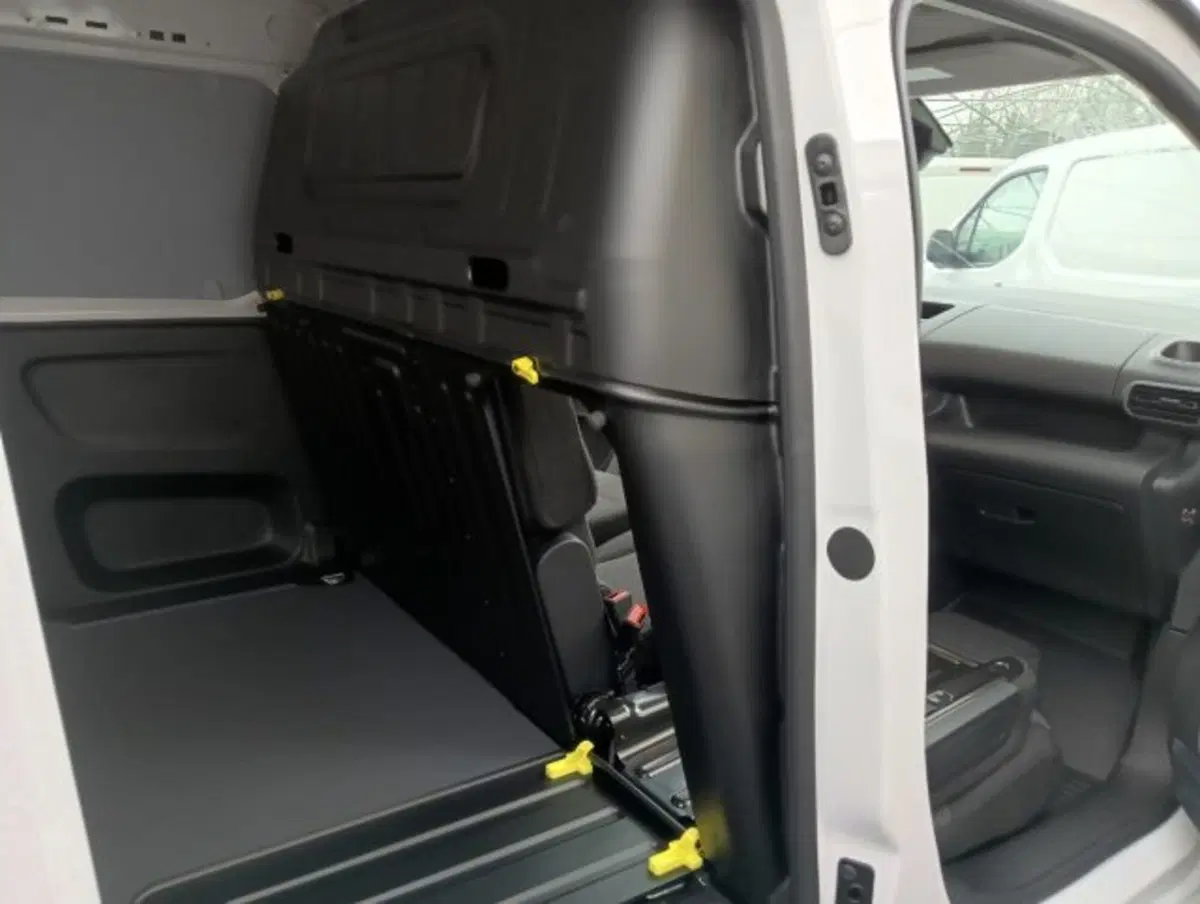 Toyota Proace City Furgone nuova a Brescia (15)