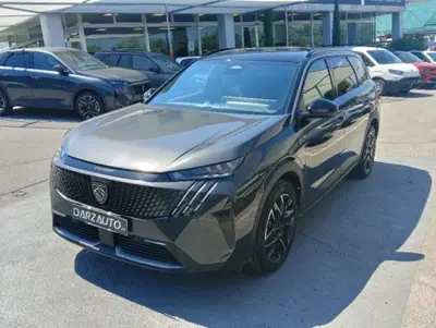 Peugeot 5008 1.2 hybrid GT 145cv 5p.ti e-dcs6 del 2025 usata a Desenzano del Garda