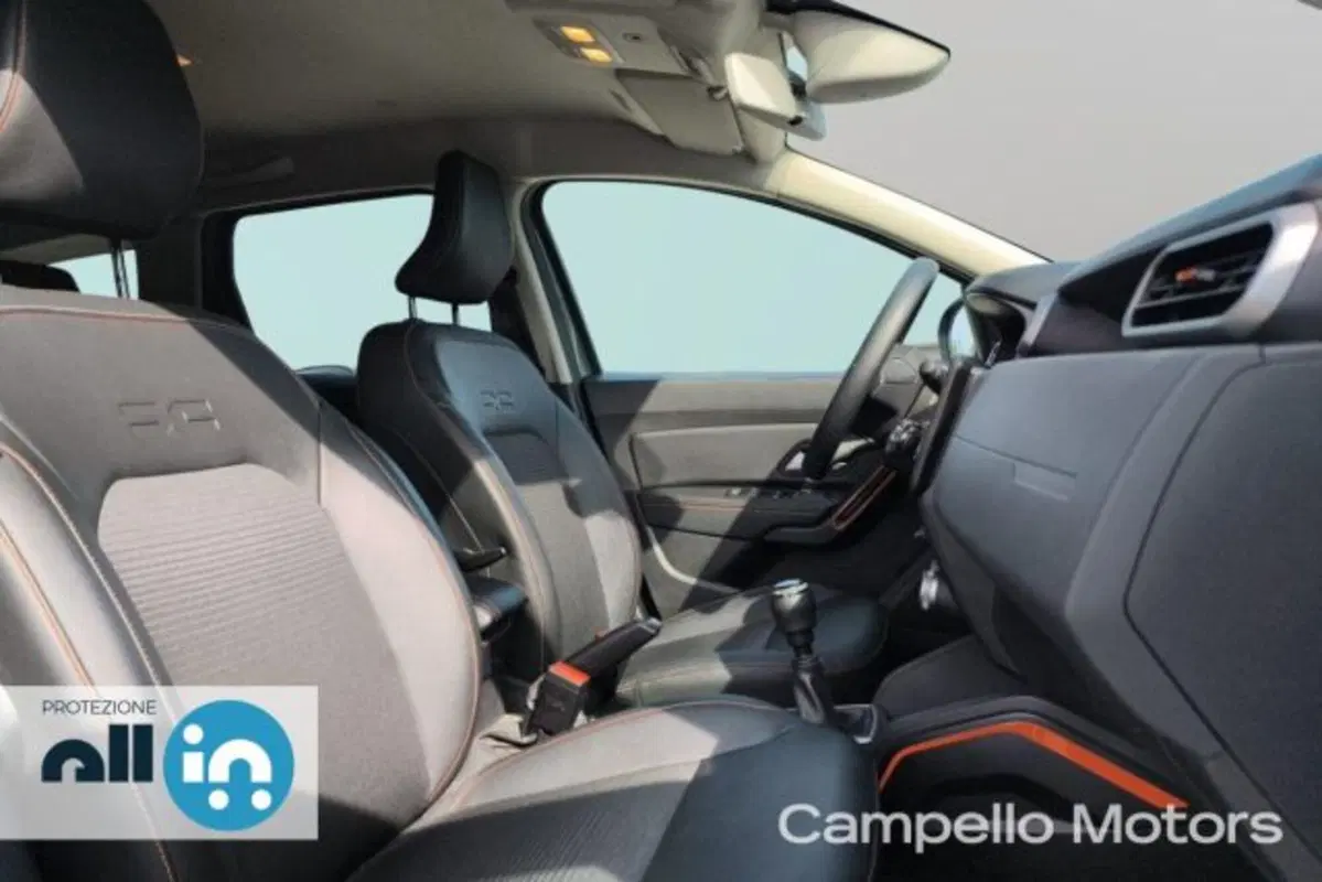 Dacia Duster usata a Venezia (15)