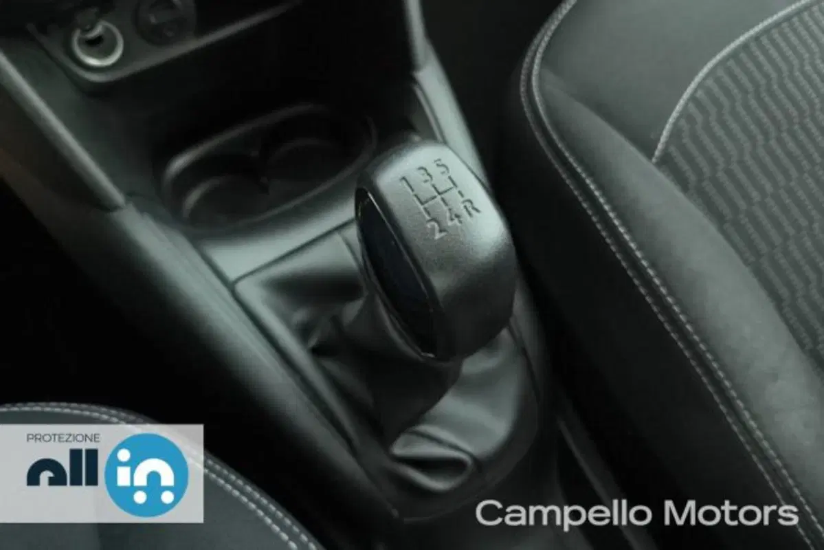 Peugeot 208 usata a Venezia (12)