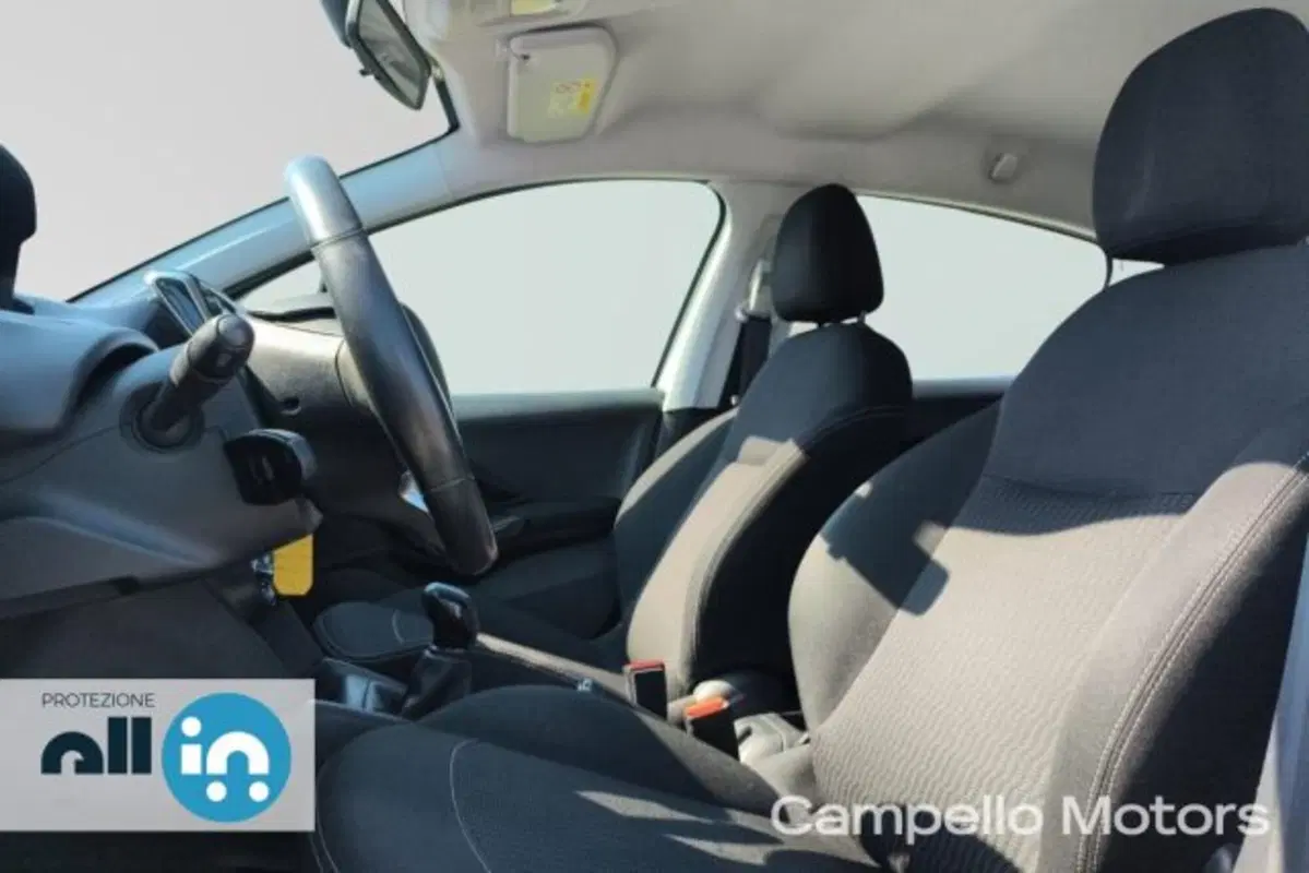 Peugeot 208 usata a Venezia (5)