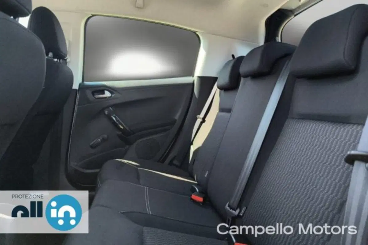 Peugeot 208 usata a Venezia (6)