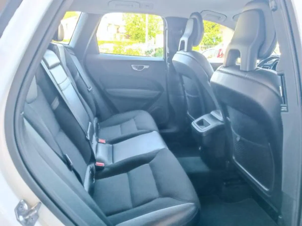 Volvo XC60 usata a Pisa (15)