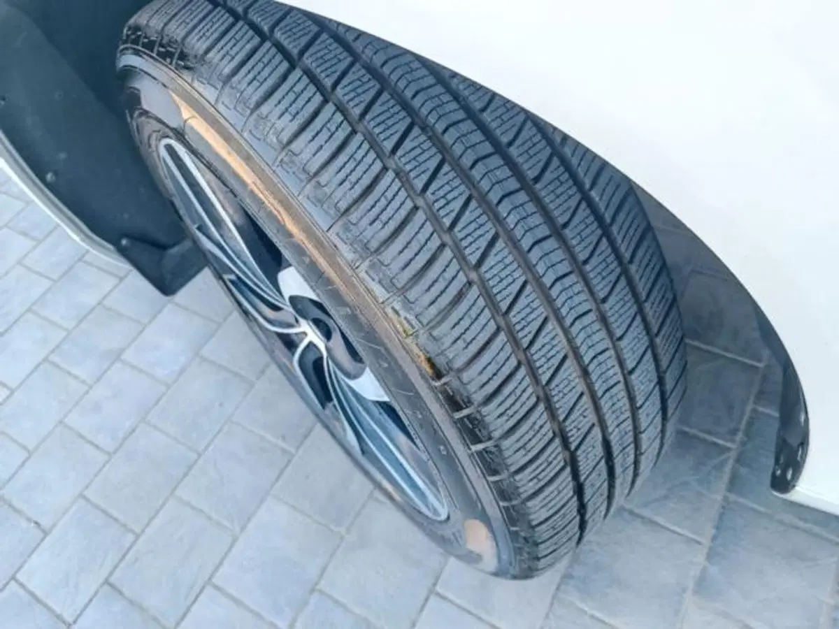Volvo XC60 usata a Pisa (7)