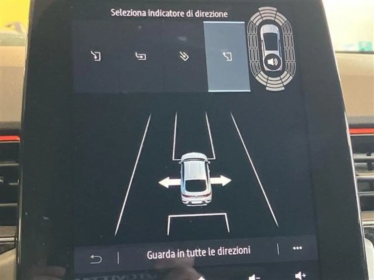Renault Arkana usata a Como (17)