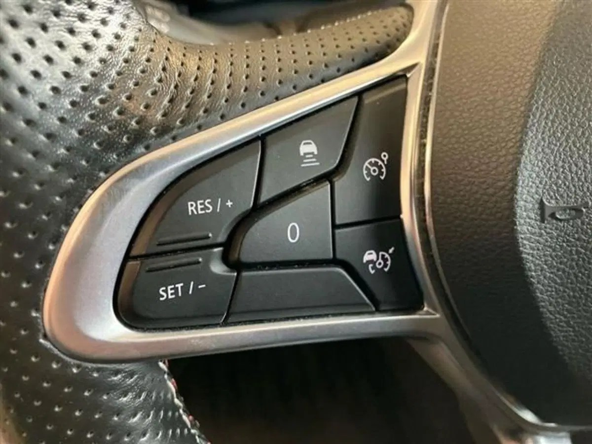 Renault Arkana usata a Como (19)