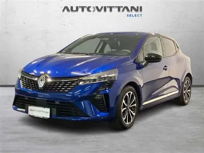 Renault Clio 1.0 tce Techno 90cv del 2025 usata a Como