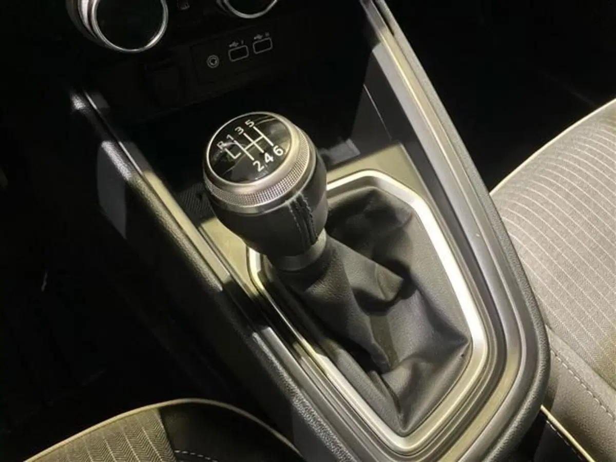 Renault Clio usata a Como (19)