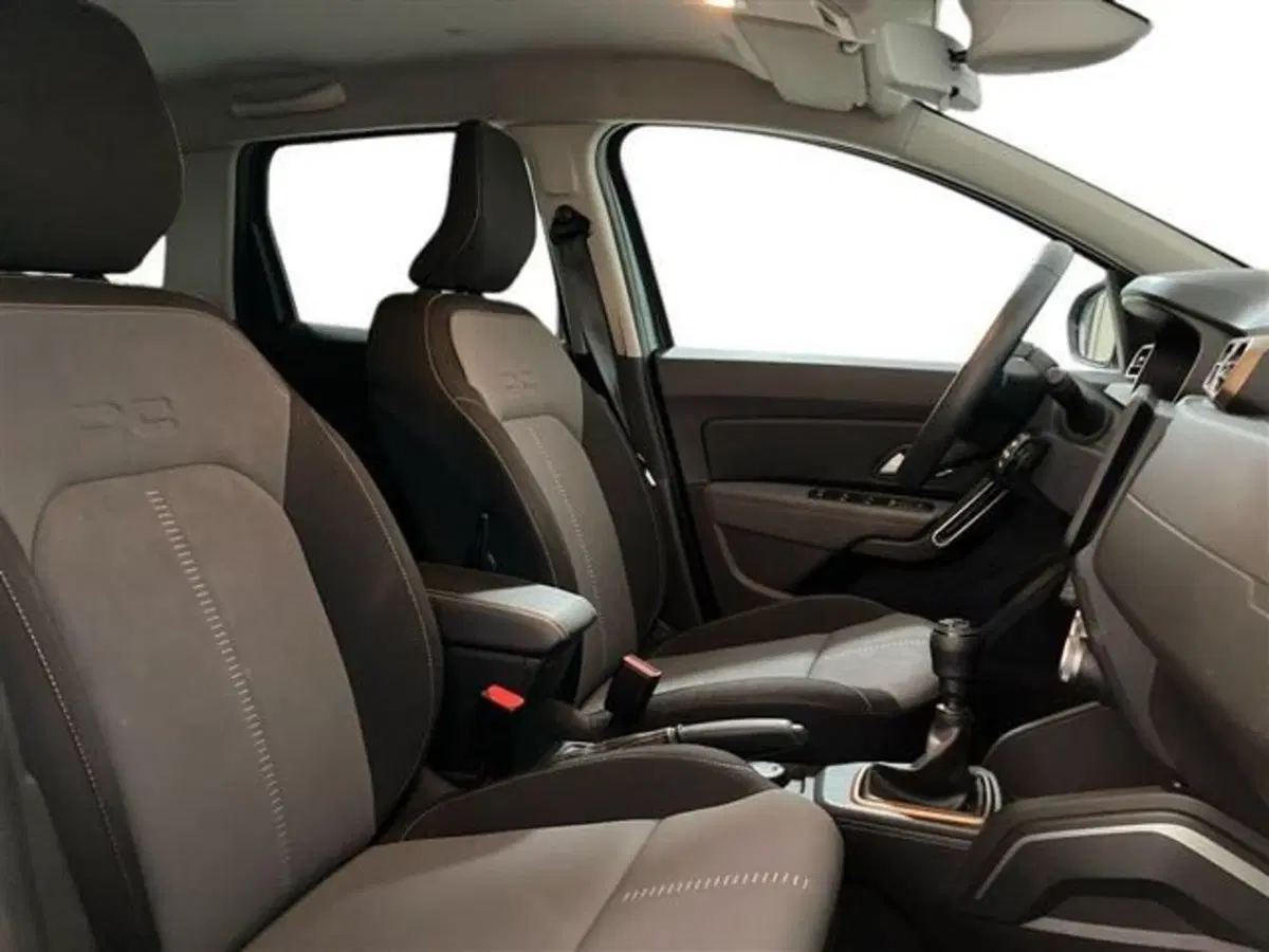 Dacia Duster usata a Como (10)