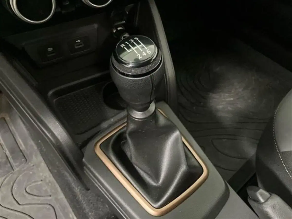 Dacia Duster usata a Como (19)