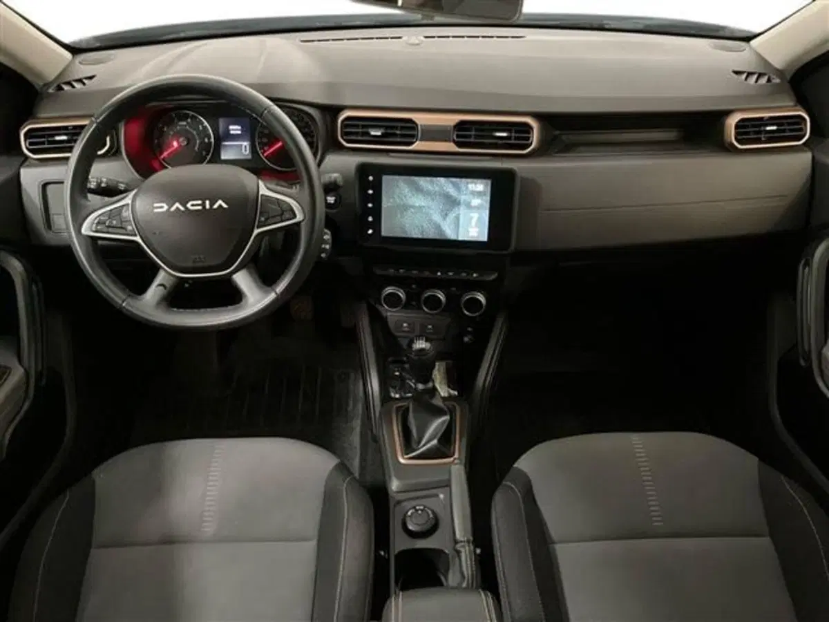 Dacia Duster usata a Como (9)