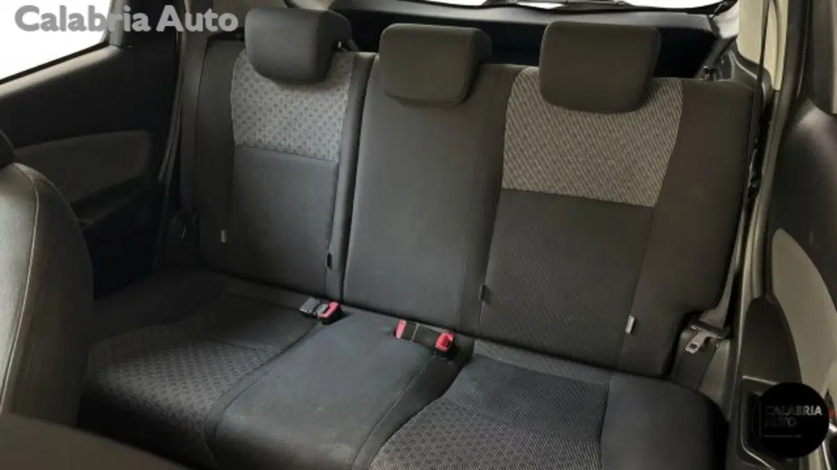 Toyota Yaris usata a Reggio Calabria (14)