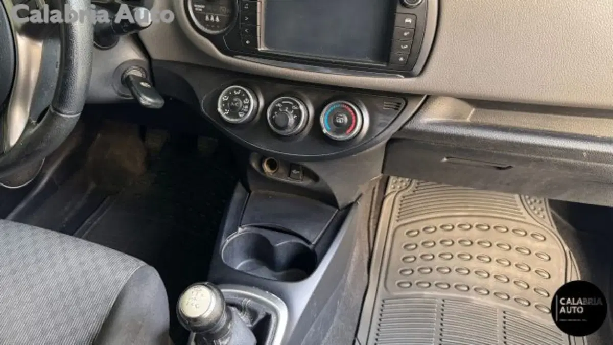 Toyota Yaris usata a Reggio Calabria (18)