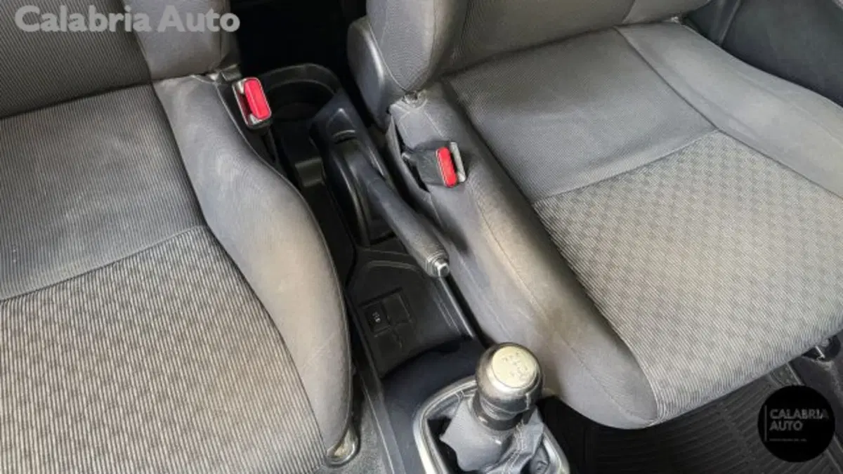 Toyota Yaris usata a Reggio Calabria (20)