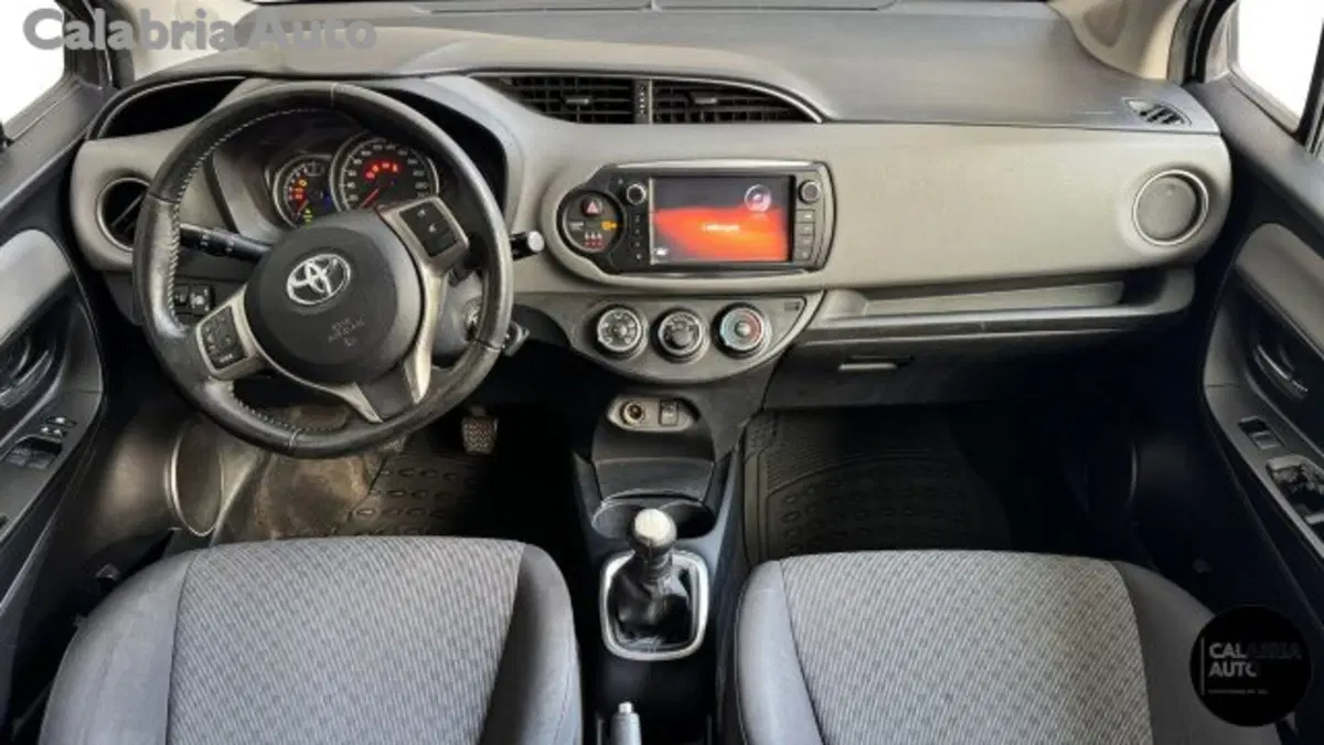 Toyota Yaris usata a Reggio Calabria (8)