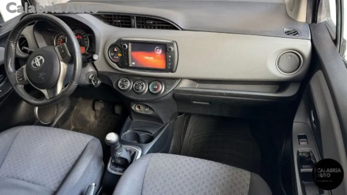 Toyota Yaris usata a Reggio Calabria (9)
