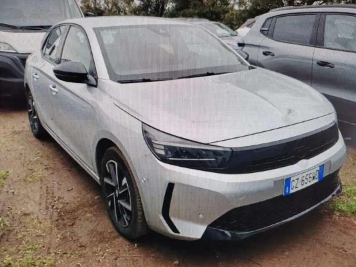 Opel Corsa usata a Forlì-Cesena (2)