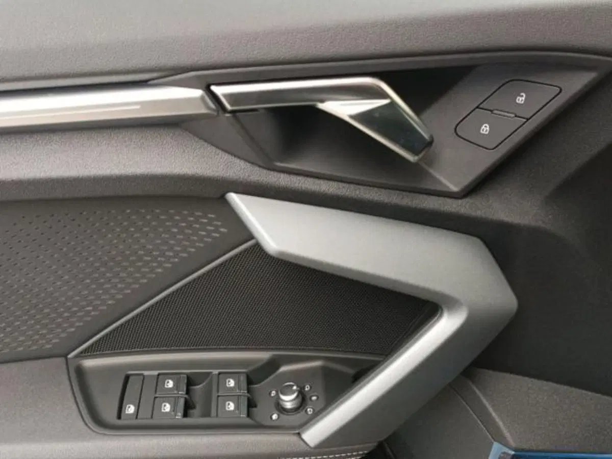 Audi A3 Sportback nuova a Milano (14)