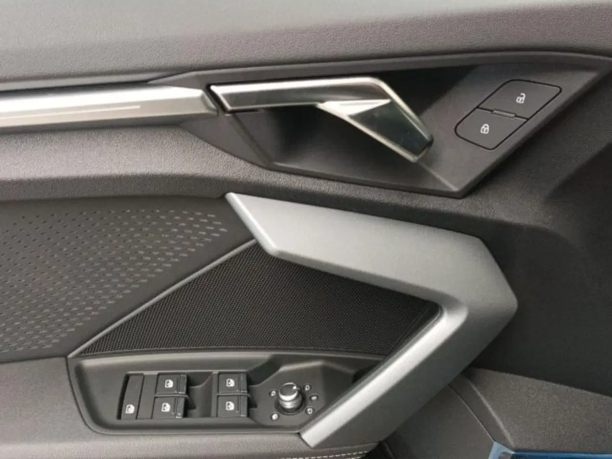 Audi A3 Sportback nuova a Novara (14)