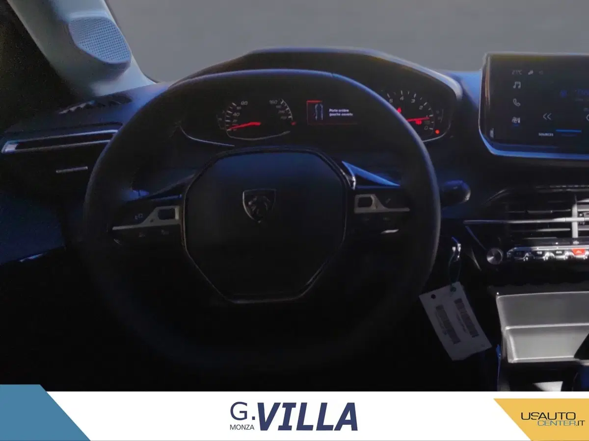 Peugeot 208 nuova a Monza e Brianza (9)