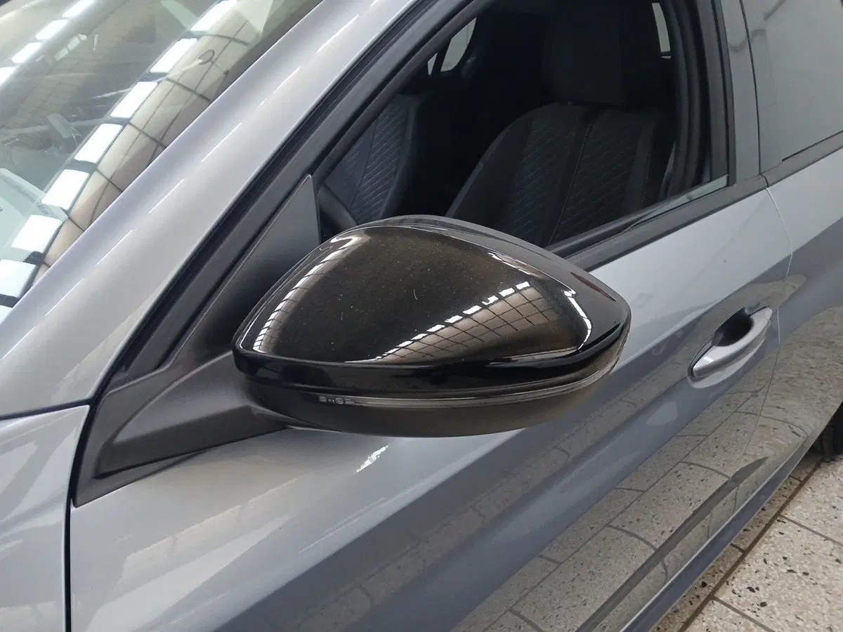 Peugeot 208 usata a Lecce (8)