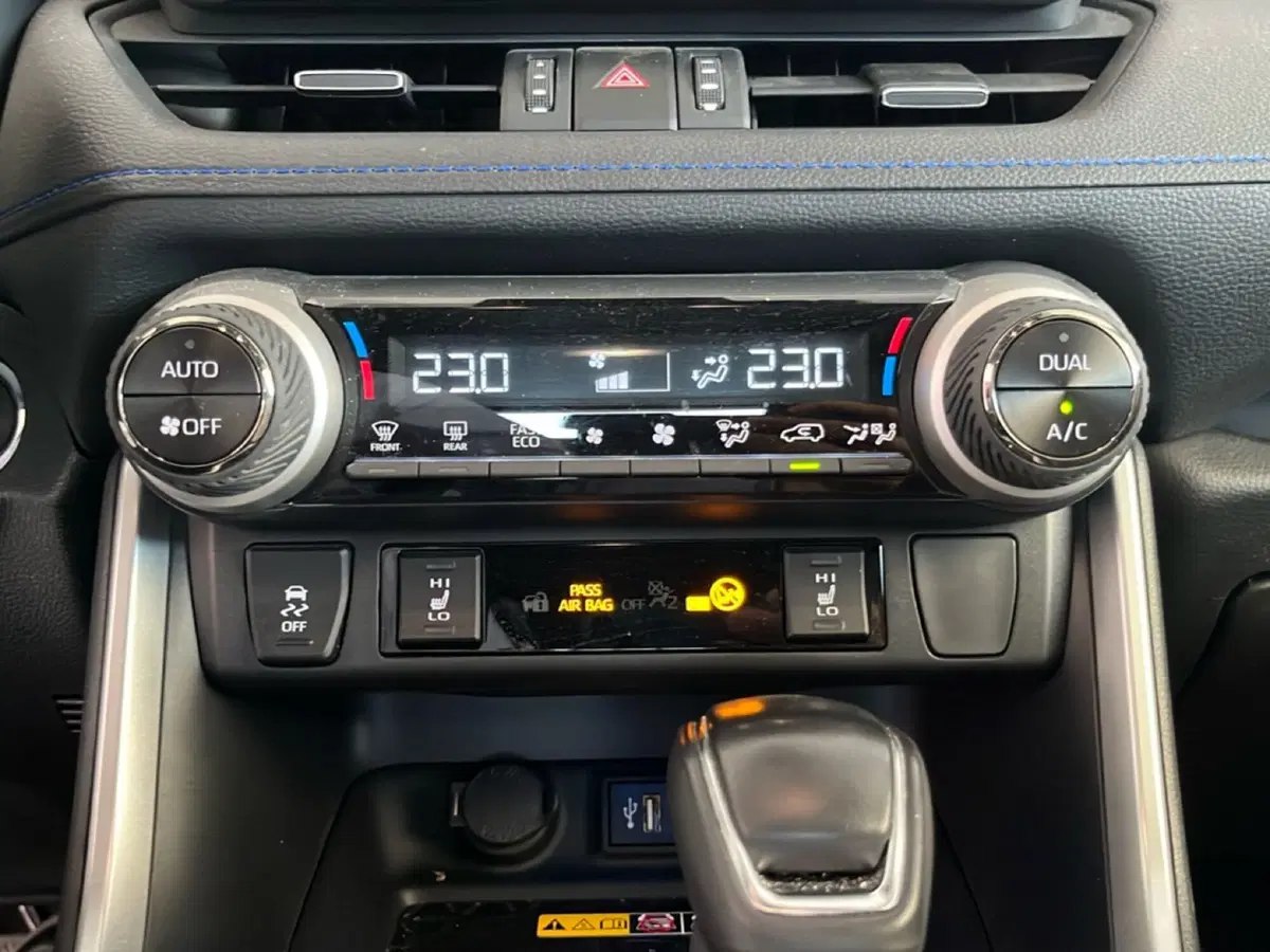 Toyota Rav4 usata a Lecce (18)