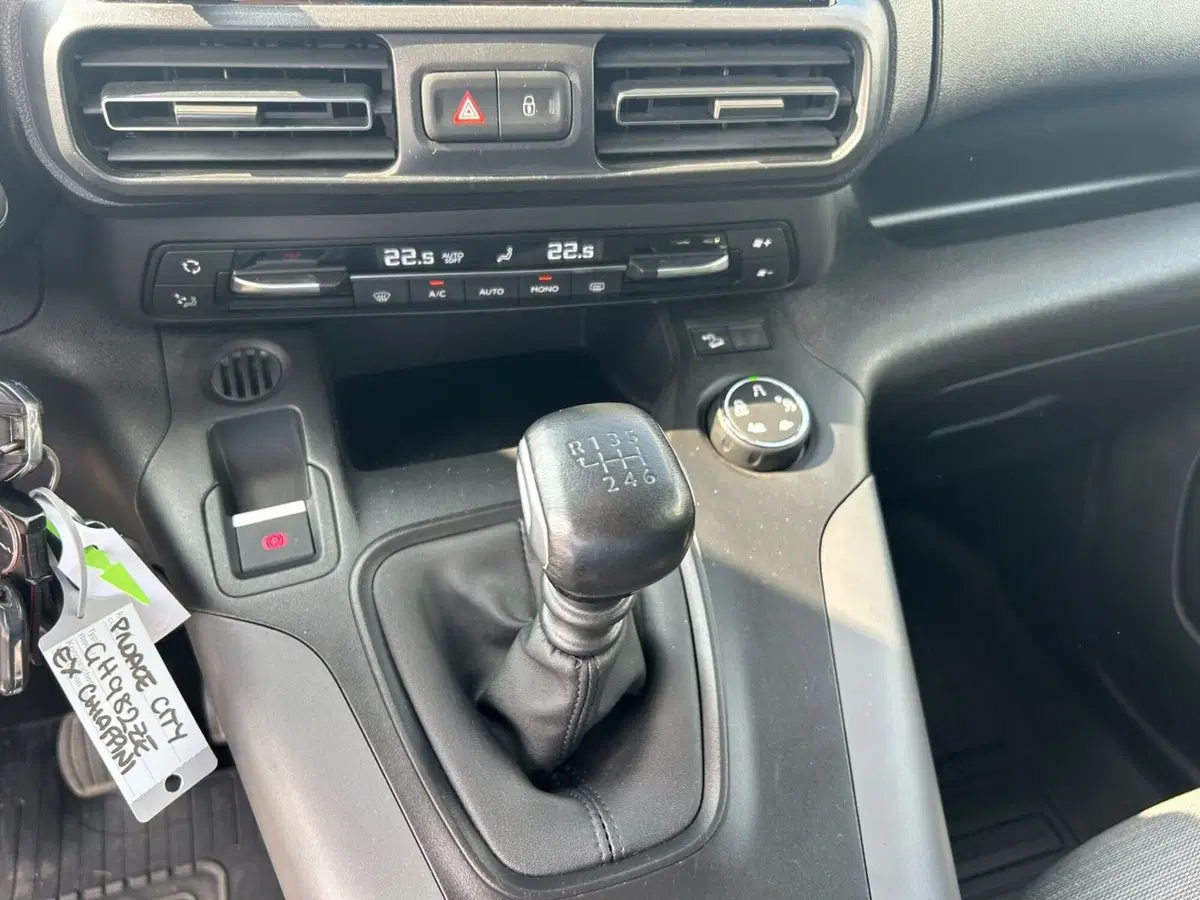 Toyota Proace City Verso usata a Piacenza (19)