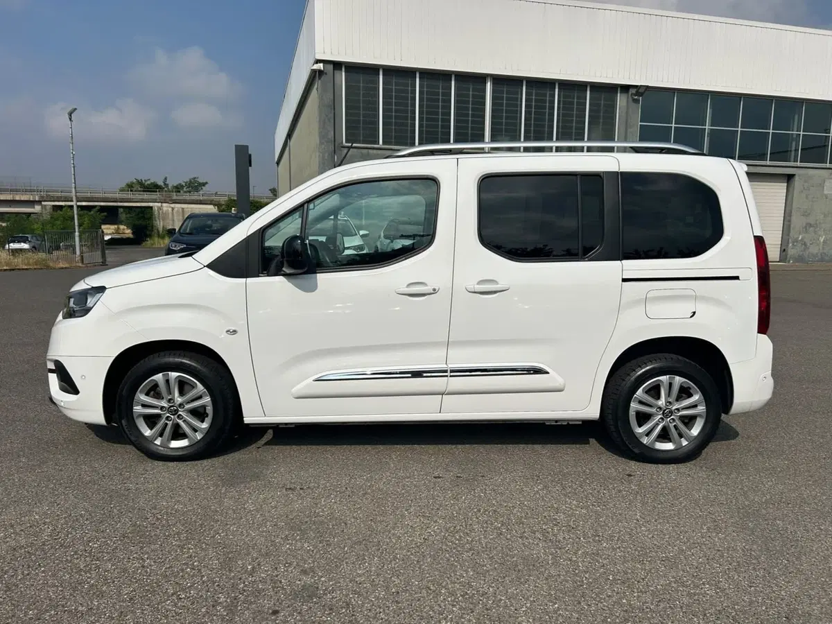 Toyota Proace City Verso usata a Piacenza (4)