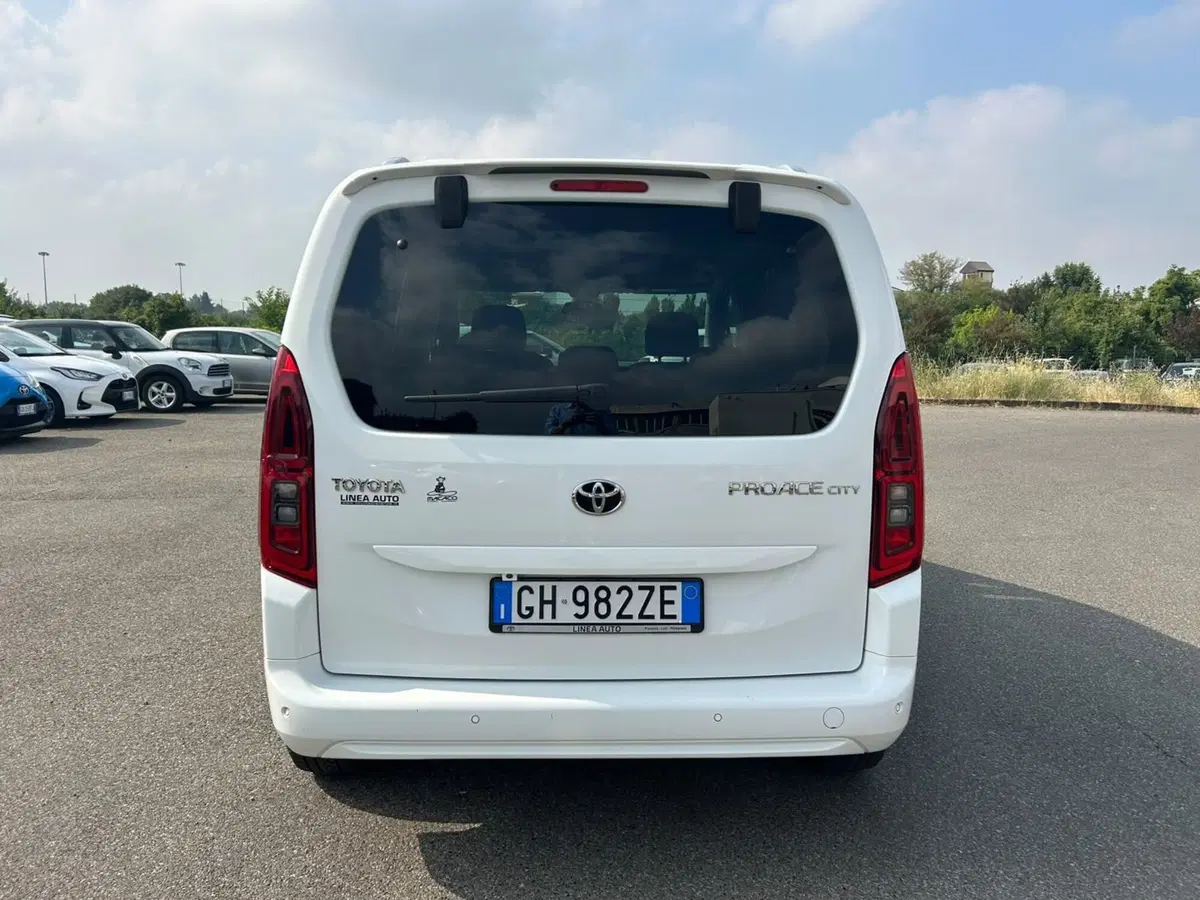 Toyota Proace City Verso usata a Piacenza (6)