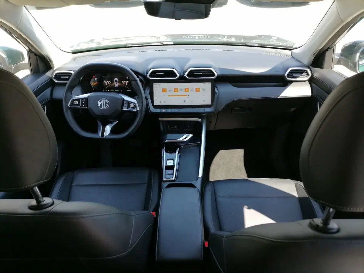 Mg ZS EV usata a Roma (9)