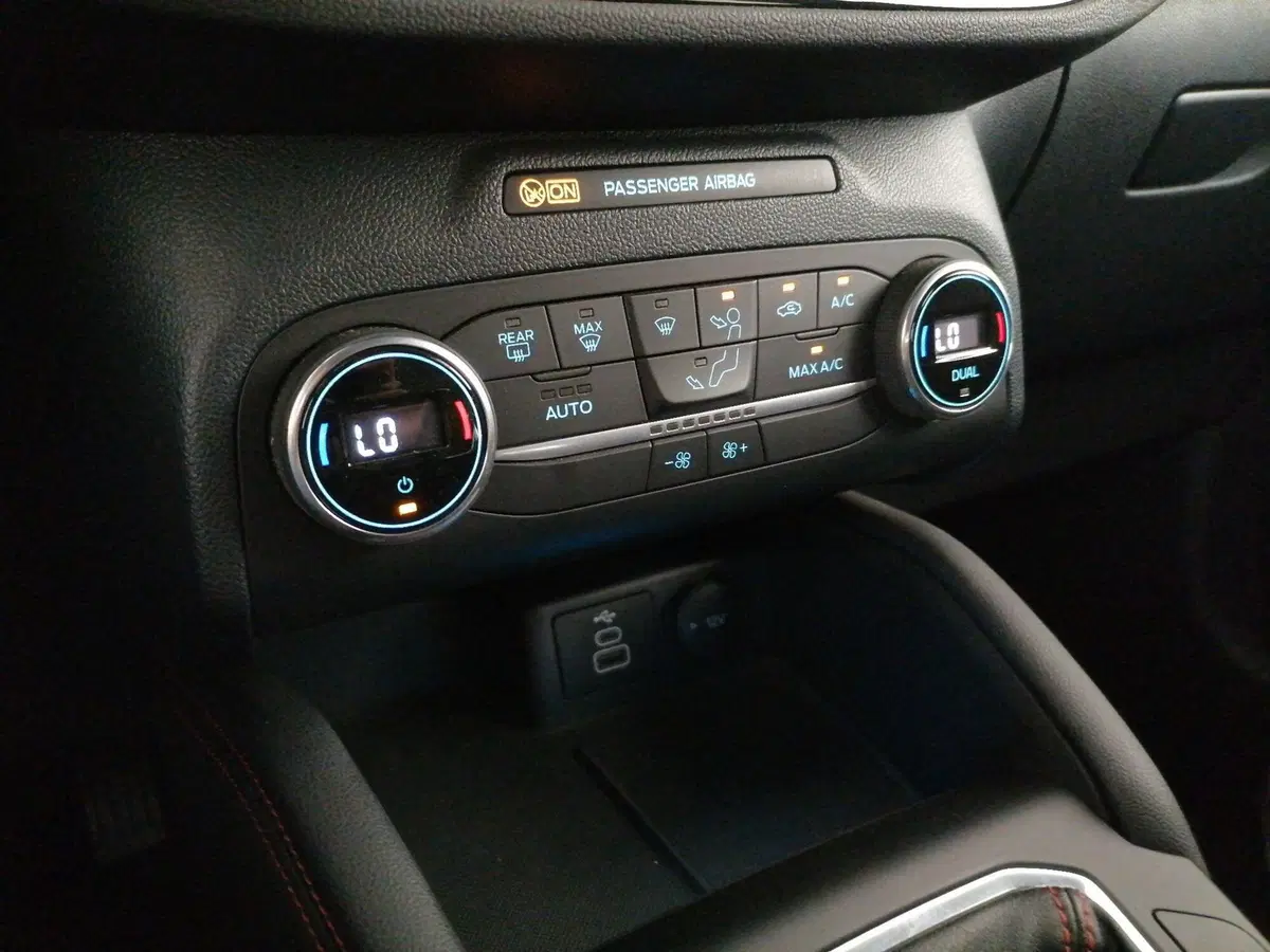Ford Kuga usata a Roma (14)